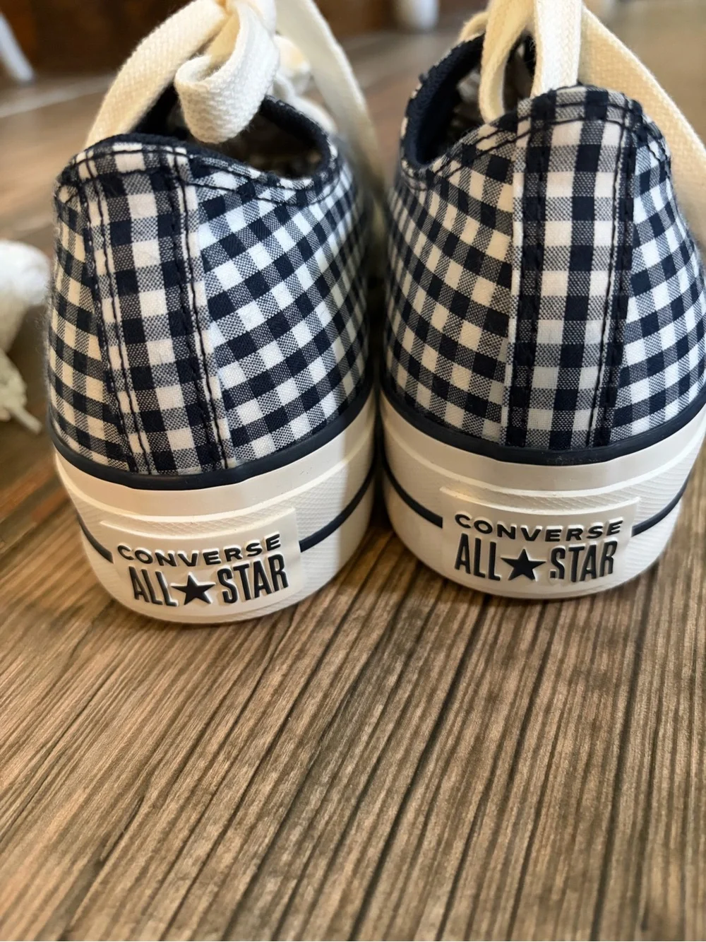 Brand new! Women’s Converse Chuck Taylor All Star Navy Gingham Low Top Sneakers - Picture 4 of 5